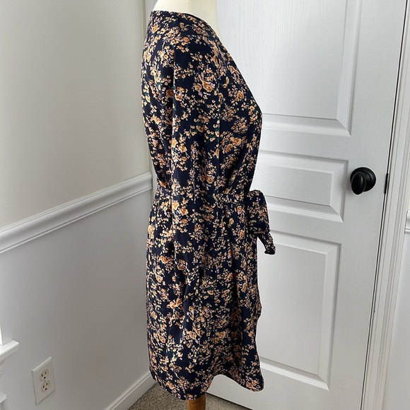 Shein Floral-print Shift Dress with Tie - Picture 2 of 12
